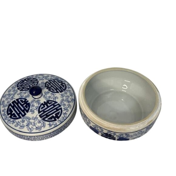 Vintage Bombay Co Lidded Blue and White Porcelain Bowl, Asian - Picture 3 of 6